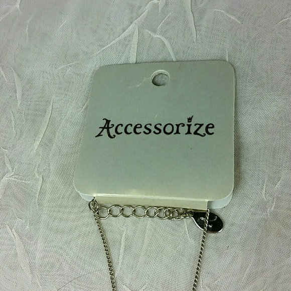 18 in silver tone necklace with mustache pendant - Picture 6 of 6